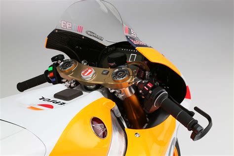 Check Out The 2017 Honda Rc213v Asphalt And Rubber