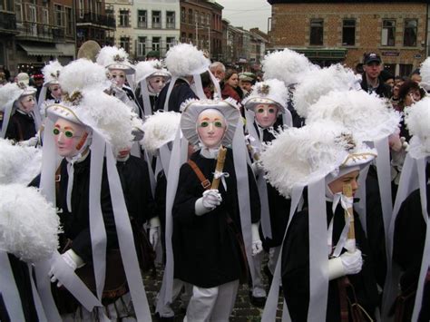 Le Carnaval De Binche Et Ses Gilles Vivre Bruxelles