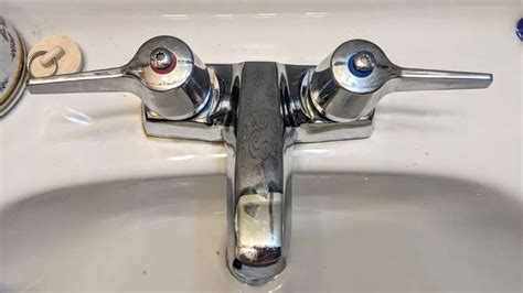 Stop And Fix Leaky Faucet