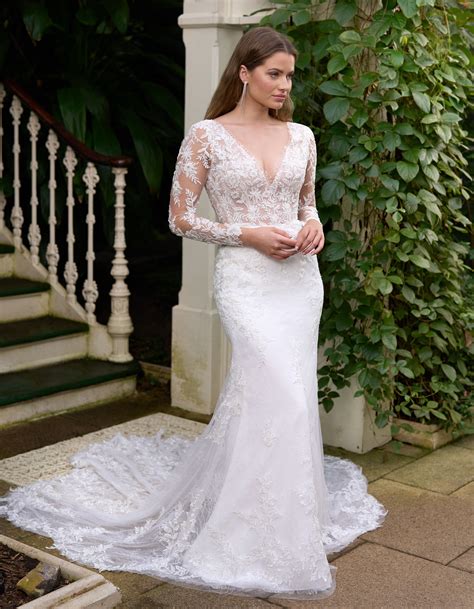 Sheath V Neck Wedding Dress