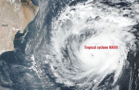 MAHA is already an intense Category 3 cyclone today and soon turning sharp east towards India ...