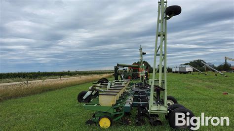 Mancojohn Deere 12 Row Planter Bigiron Auctions