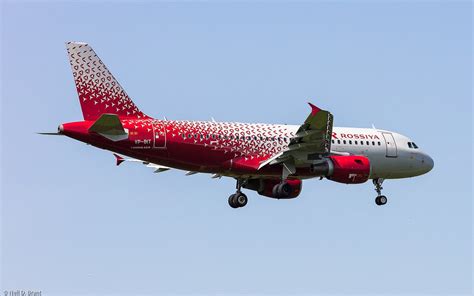 Rossiya Russian Airlines Airbus A319 111 VP BIT London Gat Flickr