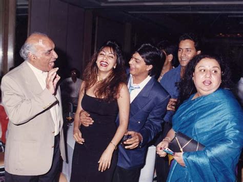 Flashback Picture Shahrukh Khan Gauri Khan Partied Yash Chopra