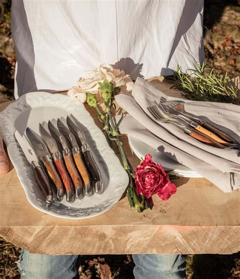 Benoit L Artisan Coffret De Couteaux De Table De Laguiole Manche