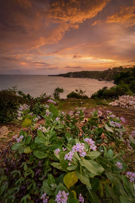 Sunrise At Tebing Pantai Balangan Huntergol Flickr