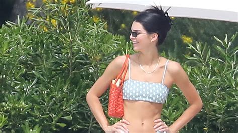 Kendall Jenner Flaunts Chanels Must Have Pool Slides In Cannes Vogue