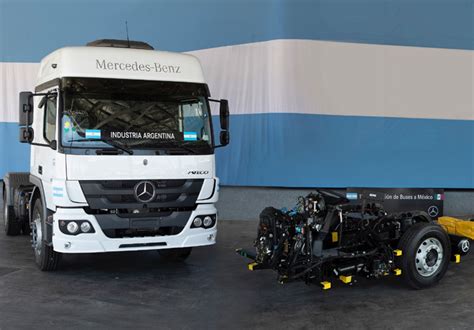 Mercedes Benz Camiones Y Buses Argentina Celebra Su Segundo Aniversario