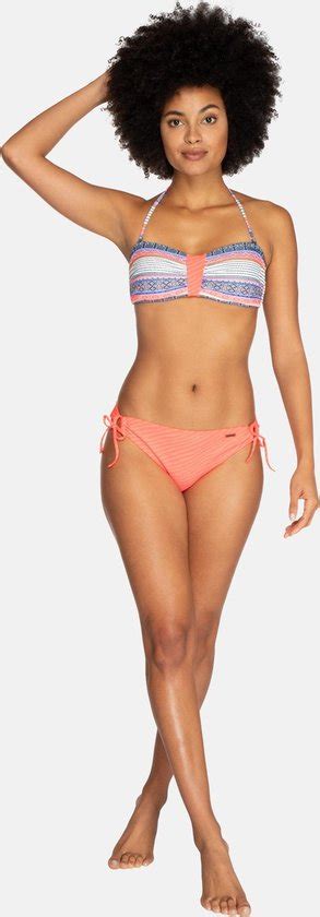 Protest MM RIFLE BCUP Bandeau Bikini Top Dames Seashell Maat L 40