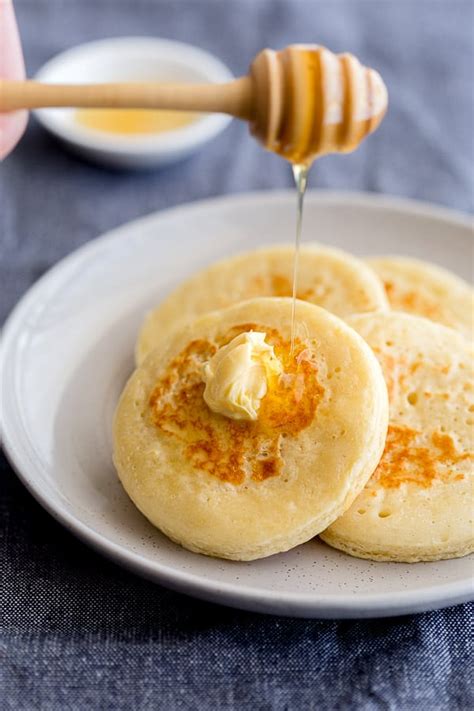 Easy Crumpets Recipe Without Yeast | Deporecipe.co