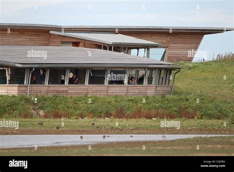 Birdwatchers Titchwell Rspb Norfolk Uk Gb Stock Photo Alamy