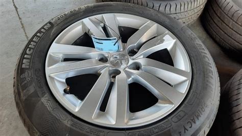 Juego De Llantas Y Neumáticos Peugeot 308 Sw 1 5 Bluehdi 130 9677989877