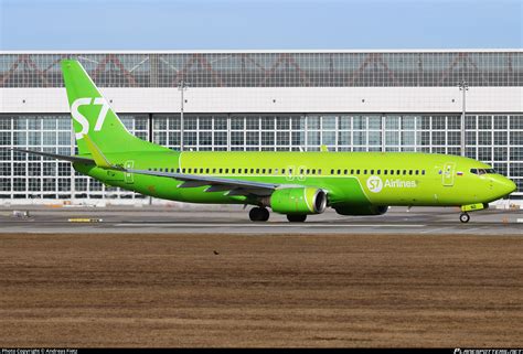 VP BND S7 Siberia Airlines Boeing 737 83N WL Photo By Andreas Fietz