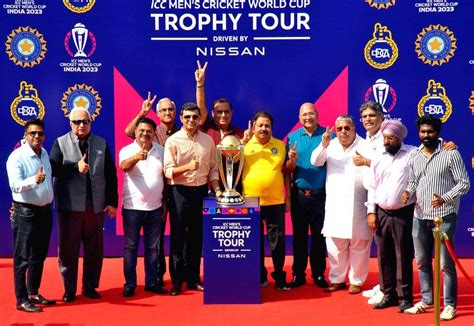 Bcci Vice President Rajeev Shukla Along With Officials Poses With The