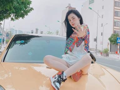 hot girl pham ngoc linh 19 Người Nổi Tiếng