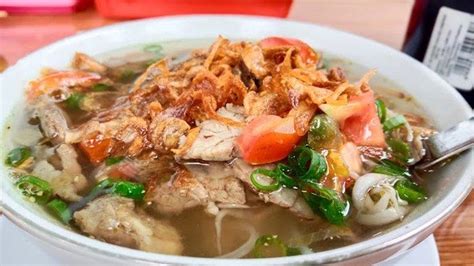 Musim Hujan Tetap Hangat Ini Dia Rekomendasi Tempat Makan Soto Enak