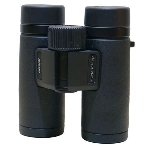 Nikon Monarch M7 8x30 Binoculars: Our Evaluation - animalonly.com