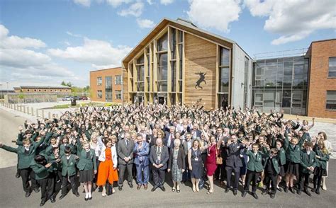 Bohunt School celebrates receiving first Ofsted report – and it’s a ‘Good’ one – Wokingham.Today