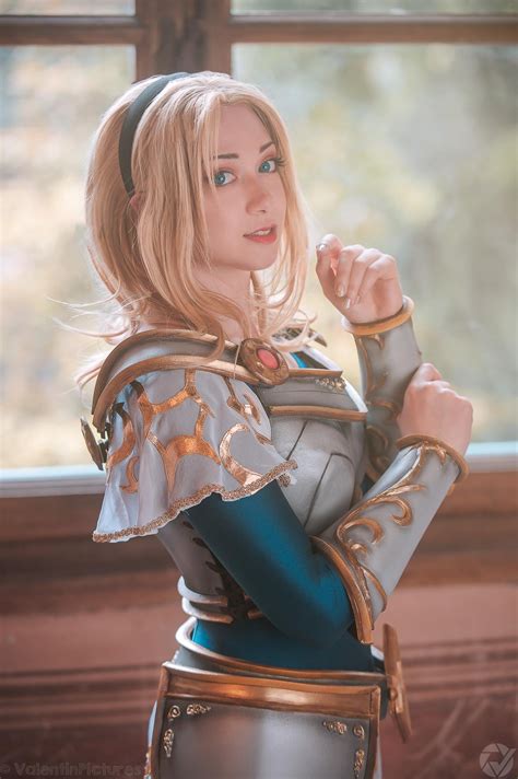 Lux Cosplay By Misskuruta Rleagueoflegends