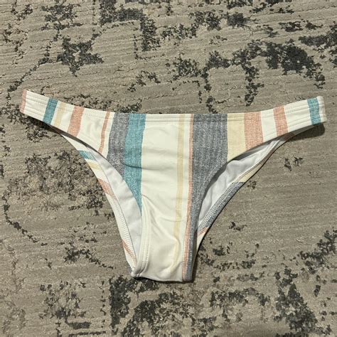 Roxy Bikini Bottoms XS Worn Once Depop