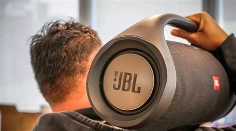 Velk Reproduktory Jbl Fotografi P Enosn Bezdr Tov Modely S