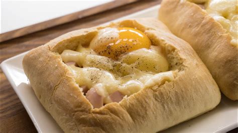 Cheesy Ciabatta Breakfast Boats Egg Ideas Recipe Youtube