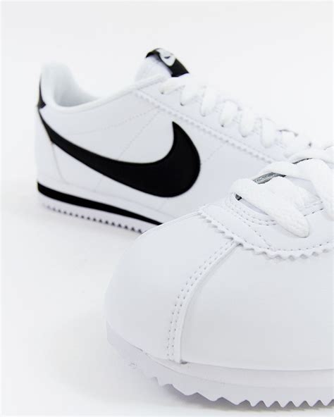 Nike Wmns Classic Cortez Leather 807471 101 Vit Footish If You