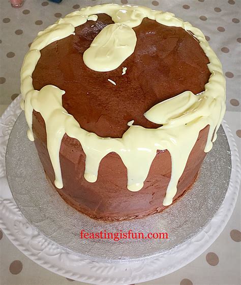 Strawberry Chocolate Vanilla Drip Cake Feasting Is Fun