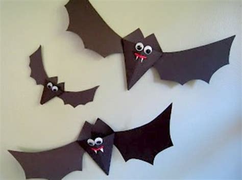 34 Wicked Halloween Bat Crafts - FeltMagnet