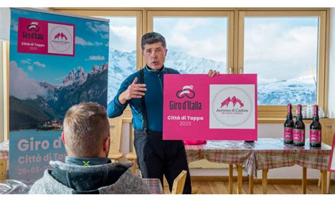 Il Fascino Unico Delle Tre Cime Di Lavaredo Giro Ditalia Sviluppo