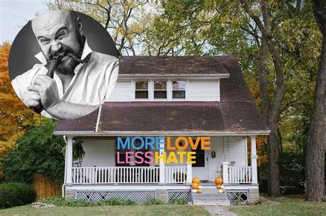 Man Refuses To Let Homophobic Dad Move In After Being Kicked Out As Teen For Being Gay Newsbreak