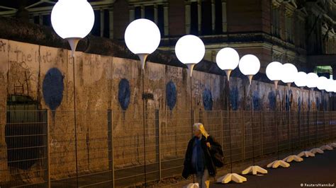 At Berlin Wall ceremony, Gorbachev warns of Cold War | News | DW | 08.11.2014