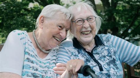 Freundschaft Im Alter Och Wir Haben In All Den Jahren Freundschaft