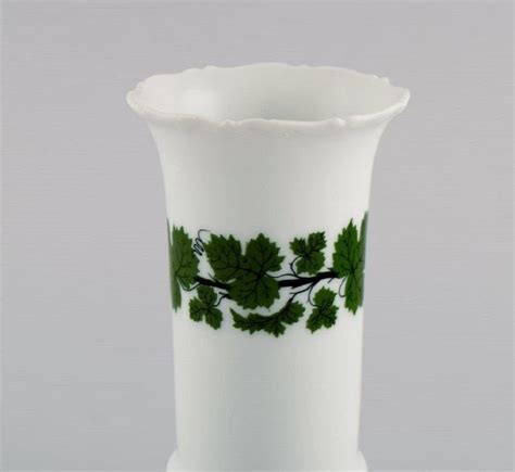 Green Ivy Vine Vase And Bowl In Hand Painted Porcelain From Meissen