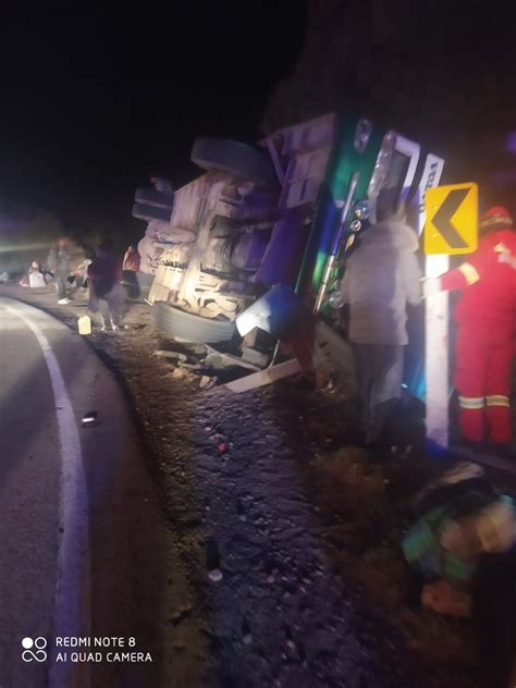 ACCIDENTE EN LA CARRETERA POTOSÍ ORURO DEJÓ UN MUERTO Y DIEZ HERIDOS