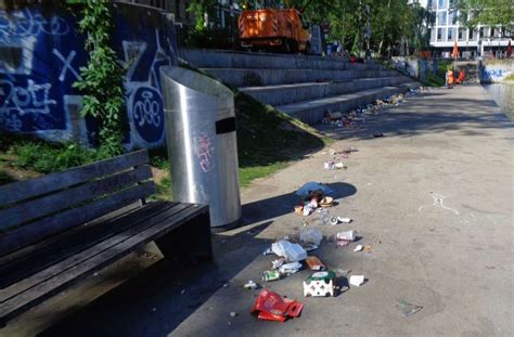 Unschöne Bilder aus Stuttgart Plätze und Straßen in der Stadt komplett