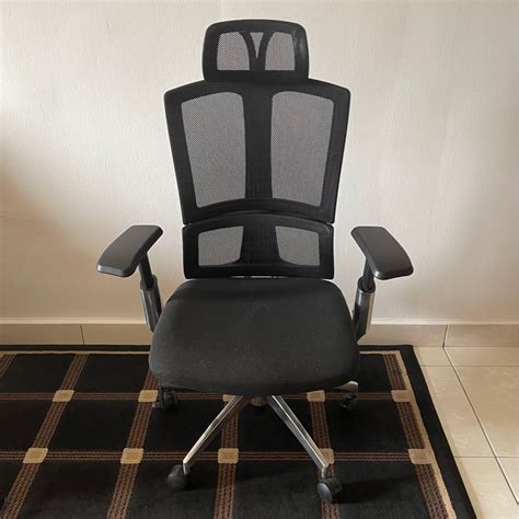 Kerusi Pejabat Furniture Home Living Furniture Chairs On Carousell