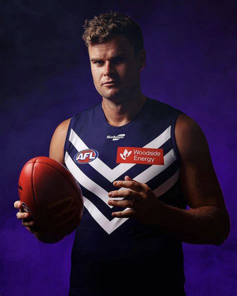 Pin by Daniel Son on Freo Dockers | Fremantle football club, Team success, Fremantle dockers