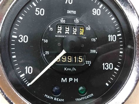 Triumph TR250 TR6 SMITHS Speedometer Speedo MPH Gauge SN 6409 08 A