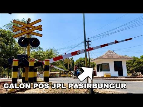 Ada Pos Jaga Palang Pintu Perlintasan Kereta Api Pasirbungur Subang