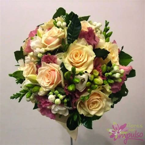 Ramo De Novia De Rosas Y Fresias Wedding Flowers Bridal Boquets Floral