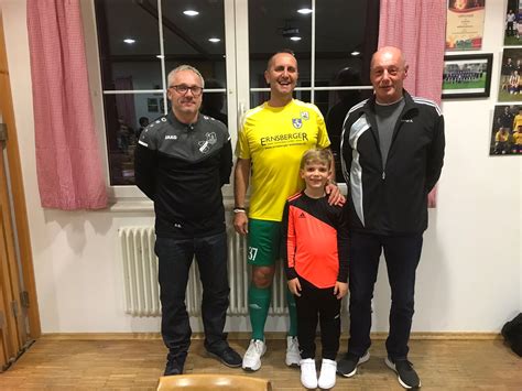 Neue Trikots für AH-Mannschaft – SpVgg Willenhofen-Herrnried