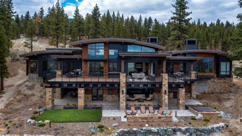 This 13m Mansion Cabin In Nevada Is The Ultimate Lake Tahoe Escape