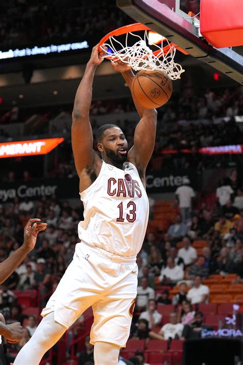 Cavaliers Tristan Thompson Agree To One Year Deal Hoops Rumors