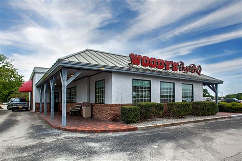 Lake Wales, Florida BBQ - US Highway 27 - Woody's Bar-B-Q Restaurant