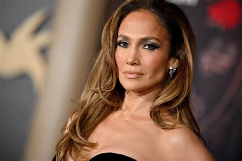 Jennifer Lopez Says Ben Affleck Divorce Was Like Her House Blowing Up