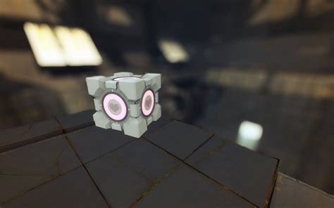 Weighted Companion Cube : Portal