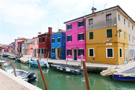 Burano Island Venice Italy - Why You Should Visit The Colourful Paradise