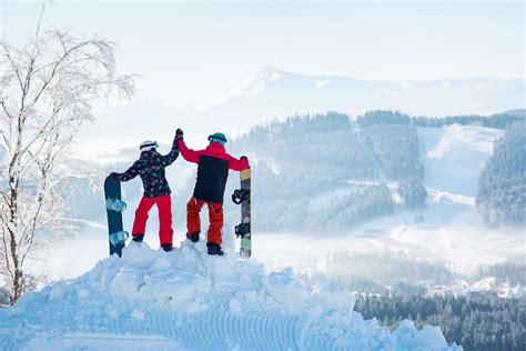 5 Bucket-List Travel Destinations for Winter Sports Enthusiasts