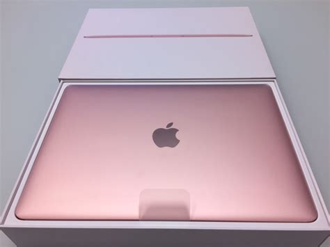 Rosegold Macbook 4